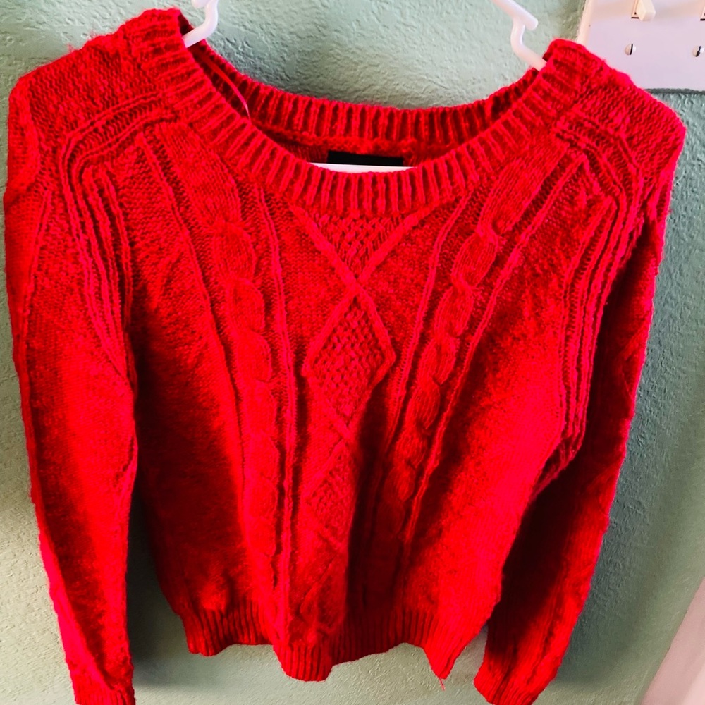 Sweater red